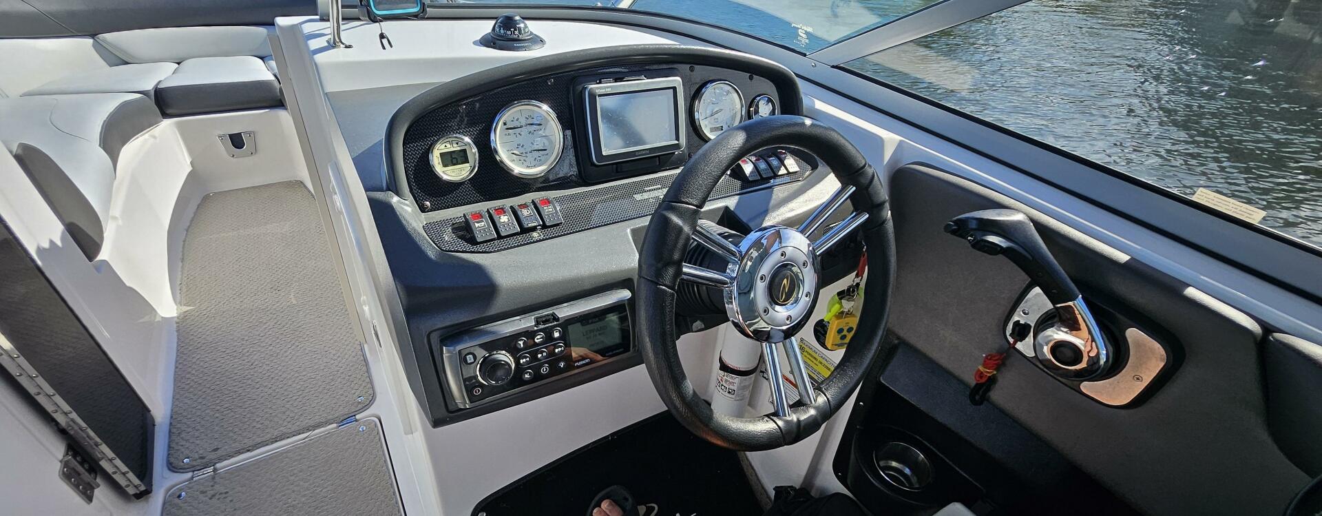 2010 Regal 2700 - Image 16