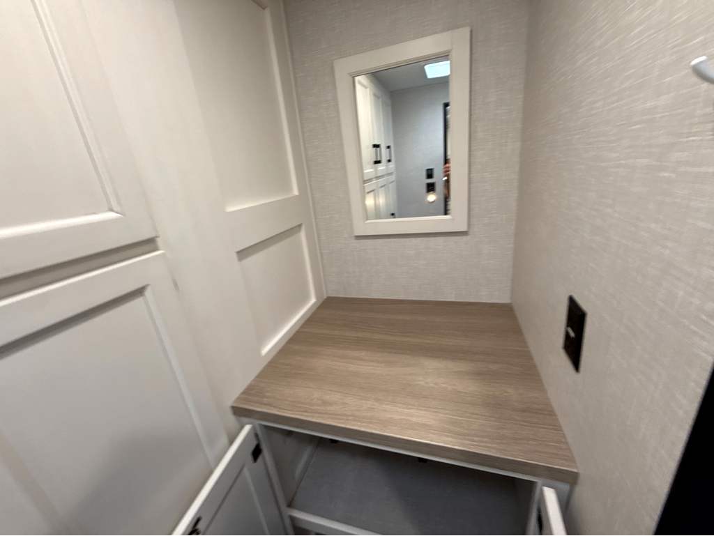 2025 VENTURE RV SPORTTREK 292VRB - Image 31