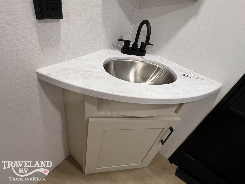 2027 Alliance RV DELTA ULTRA LITE BH255 - Image 32