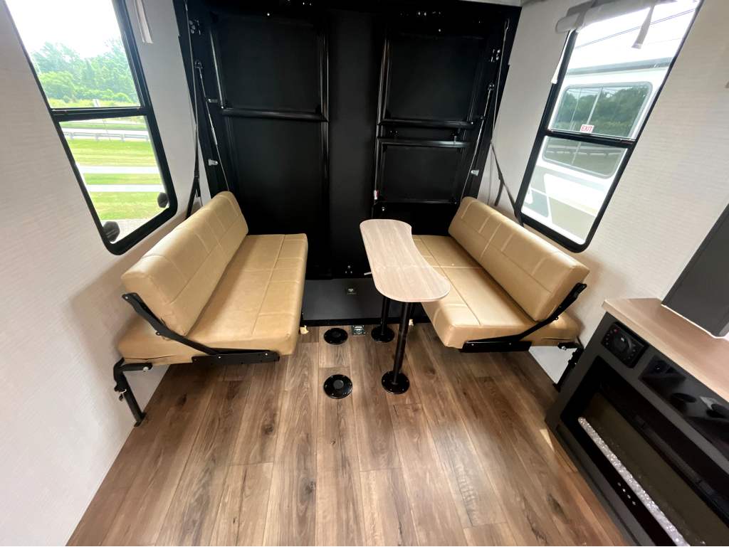 2026 Forest River XLR Boost 2413B - Image 3