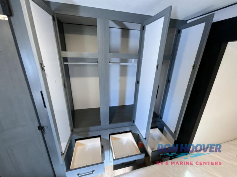 2026 PALOMINO 402LFT - Image 39