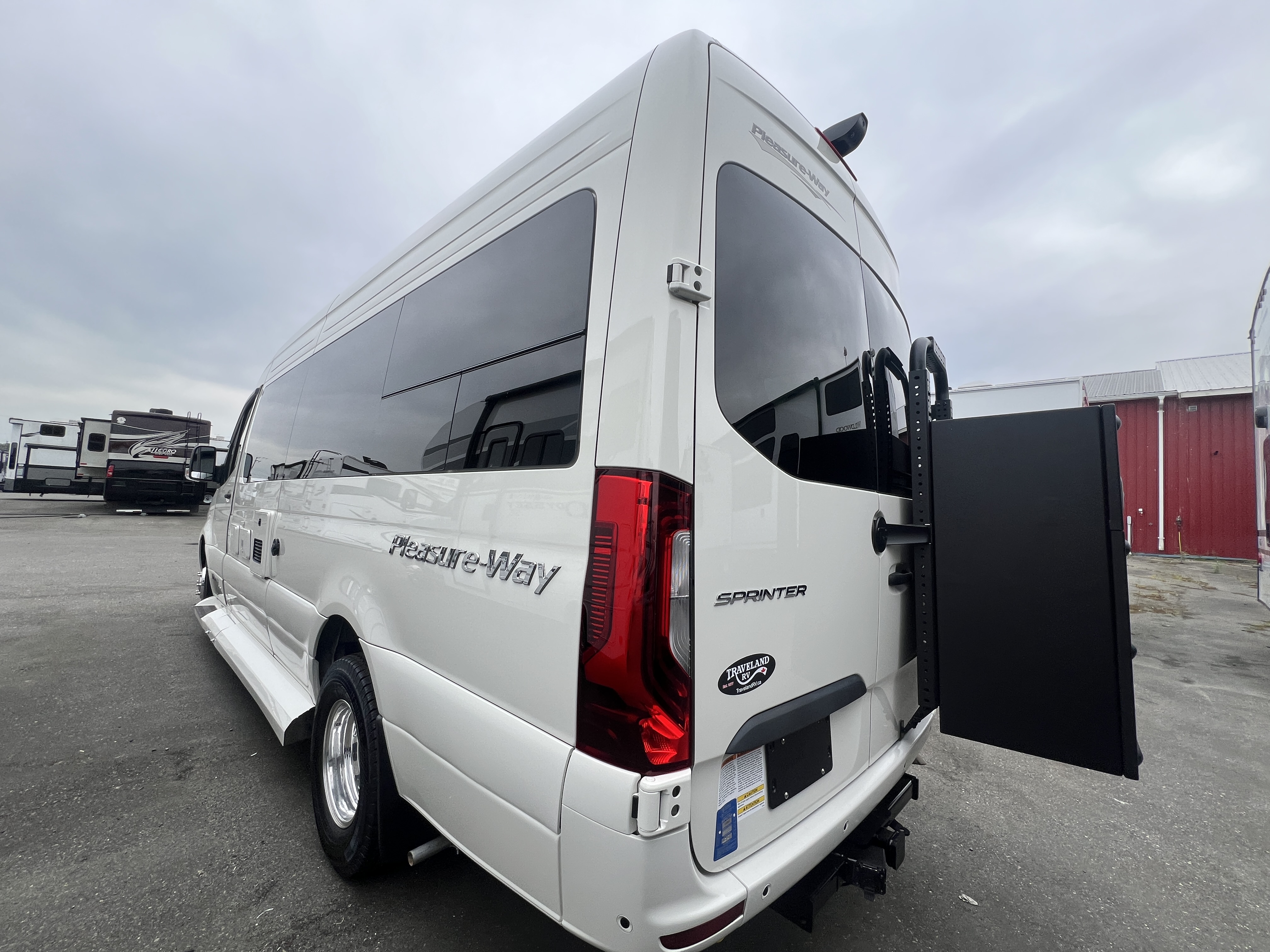 2026 PLEASURE WAY PLATEAU TS - Image 6