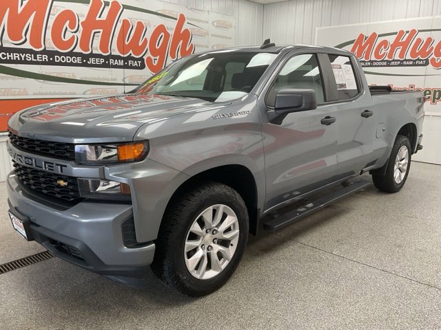 2019 Chevrolet Silverado 1500 Crew Cab LT 4WD - Image 2