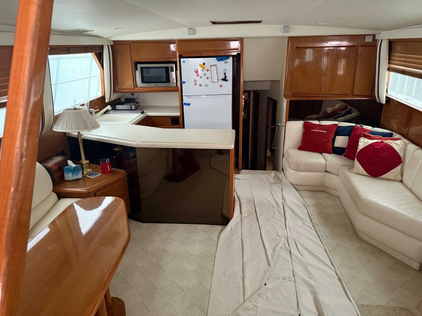 1998 Viking Motor Yacht - Image 16