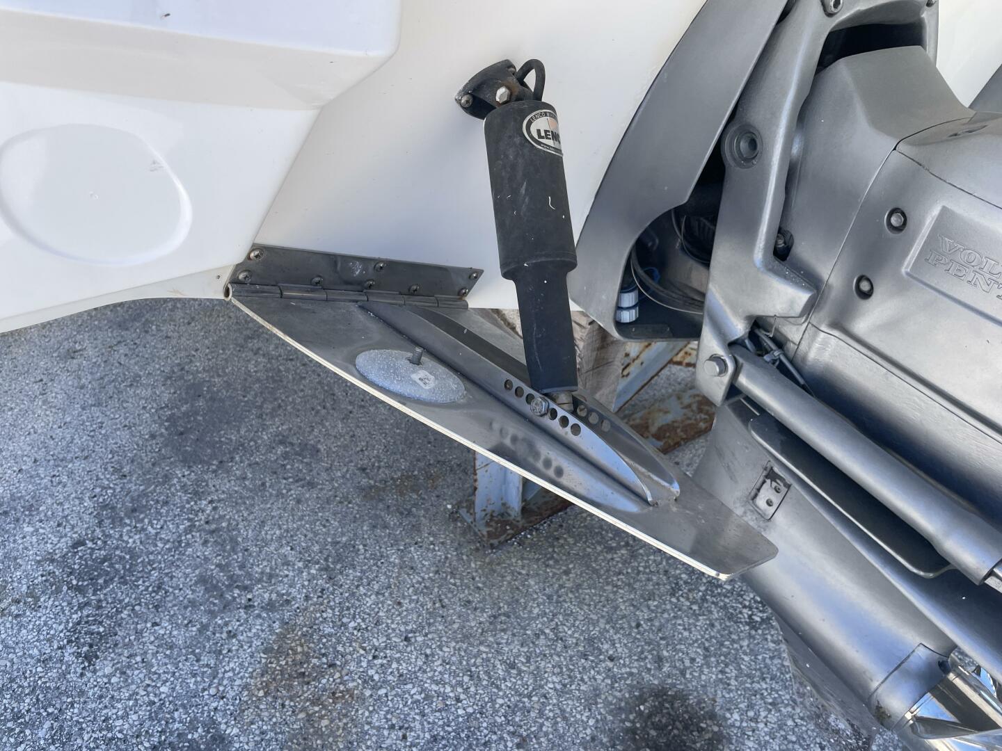 2019 Monterey 328SS - Image 11