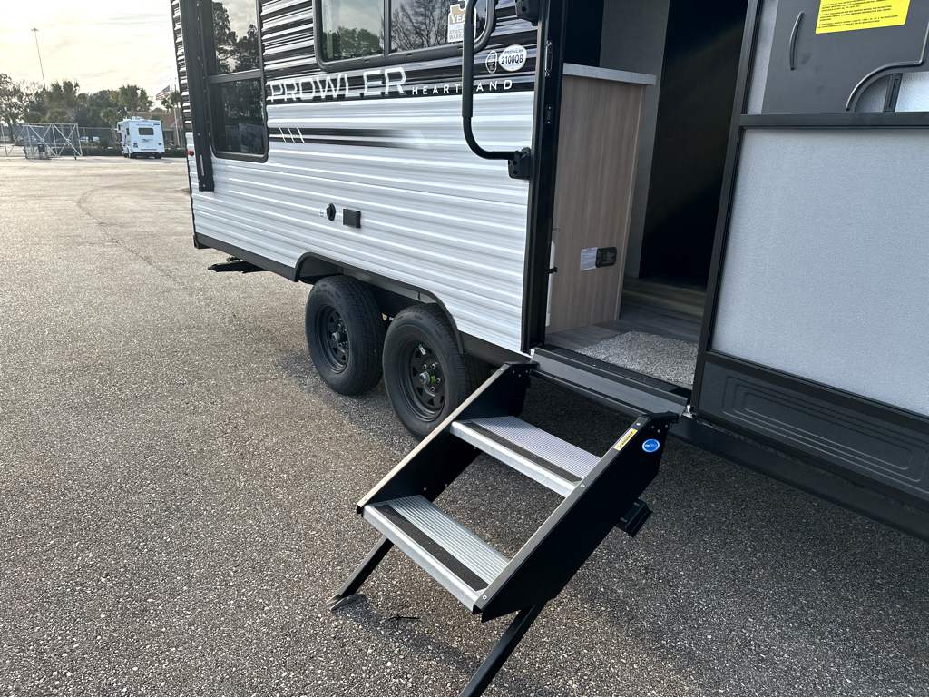 2026 HEARTLAND PROWLER 2100QB - Image 14