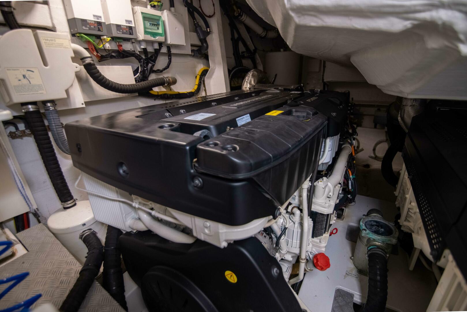 2019 Azimut S7 - Image 62