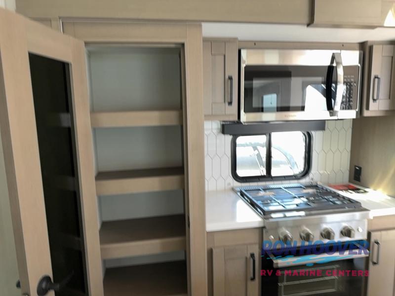 2026 GRAND DESIGN 362TBS - Image 12
