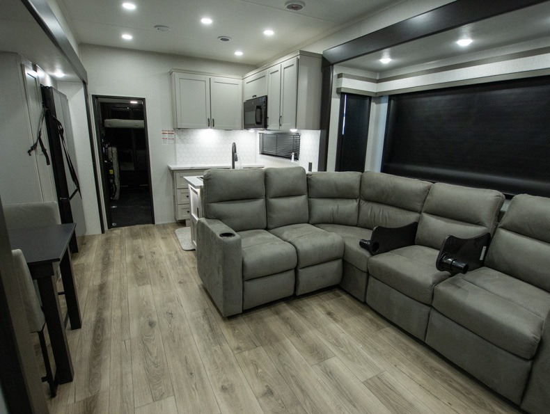 2026 Jayco Seismic 399 - Image 5