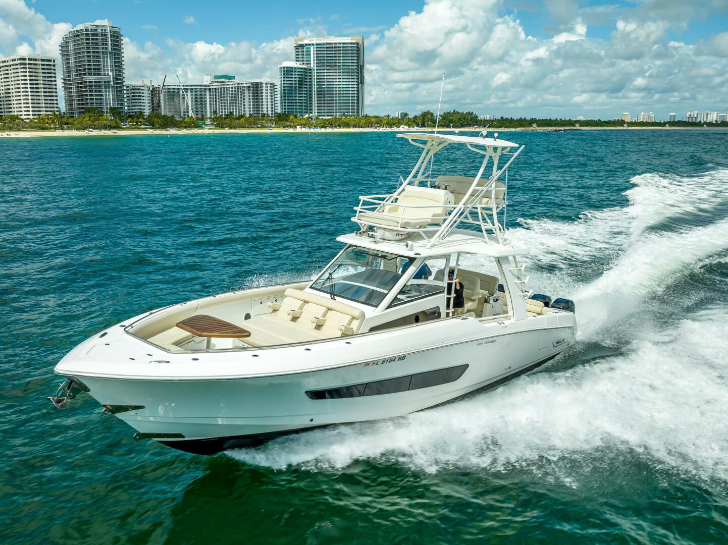 2016 Boston Whaler - Image 37
