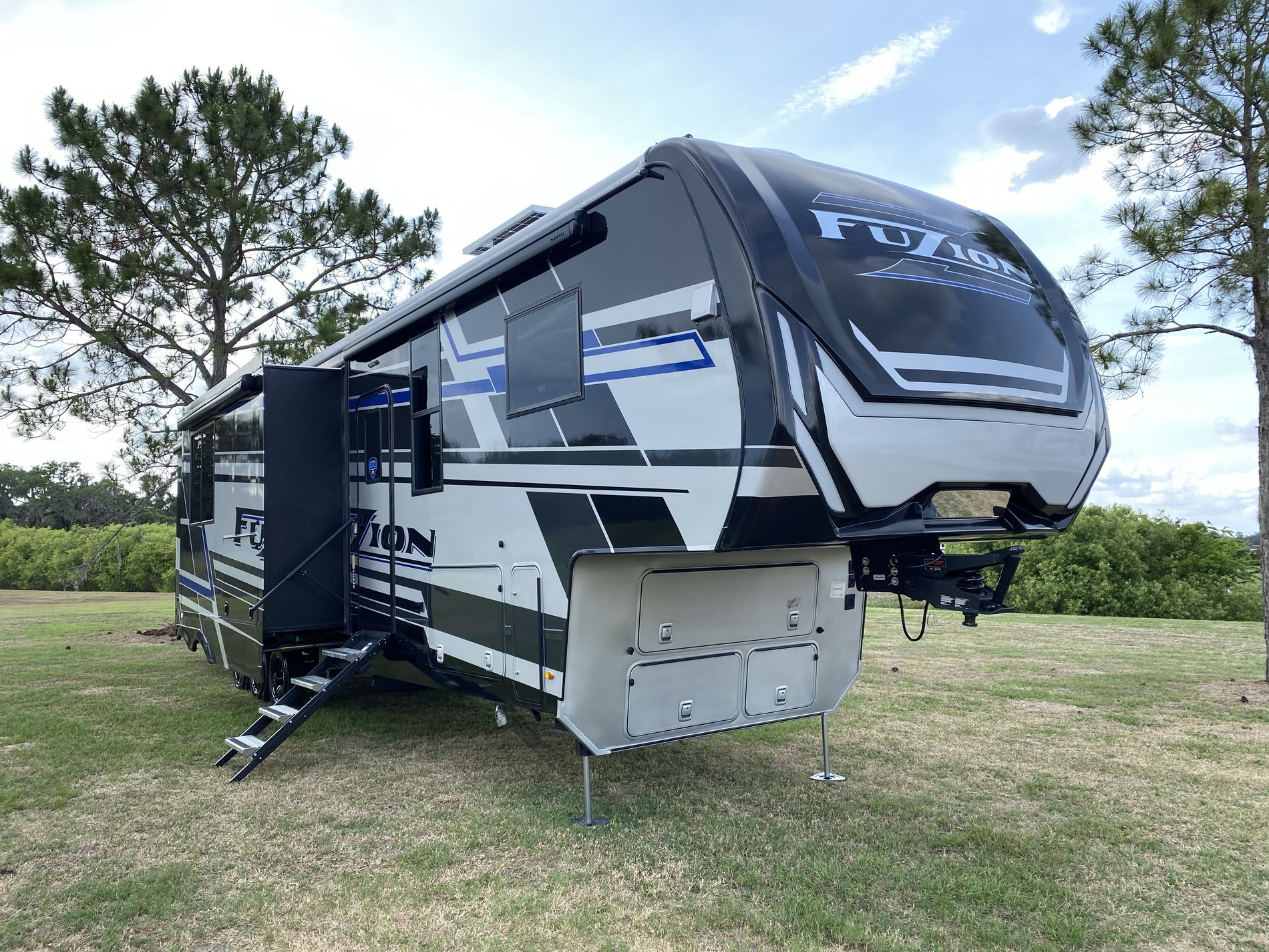 2025 Keystone Fuzion