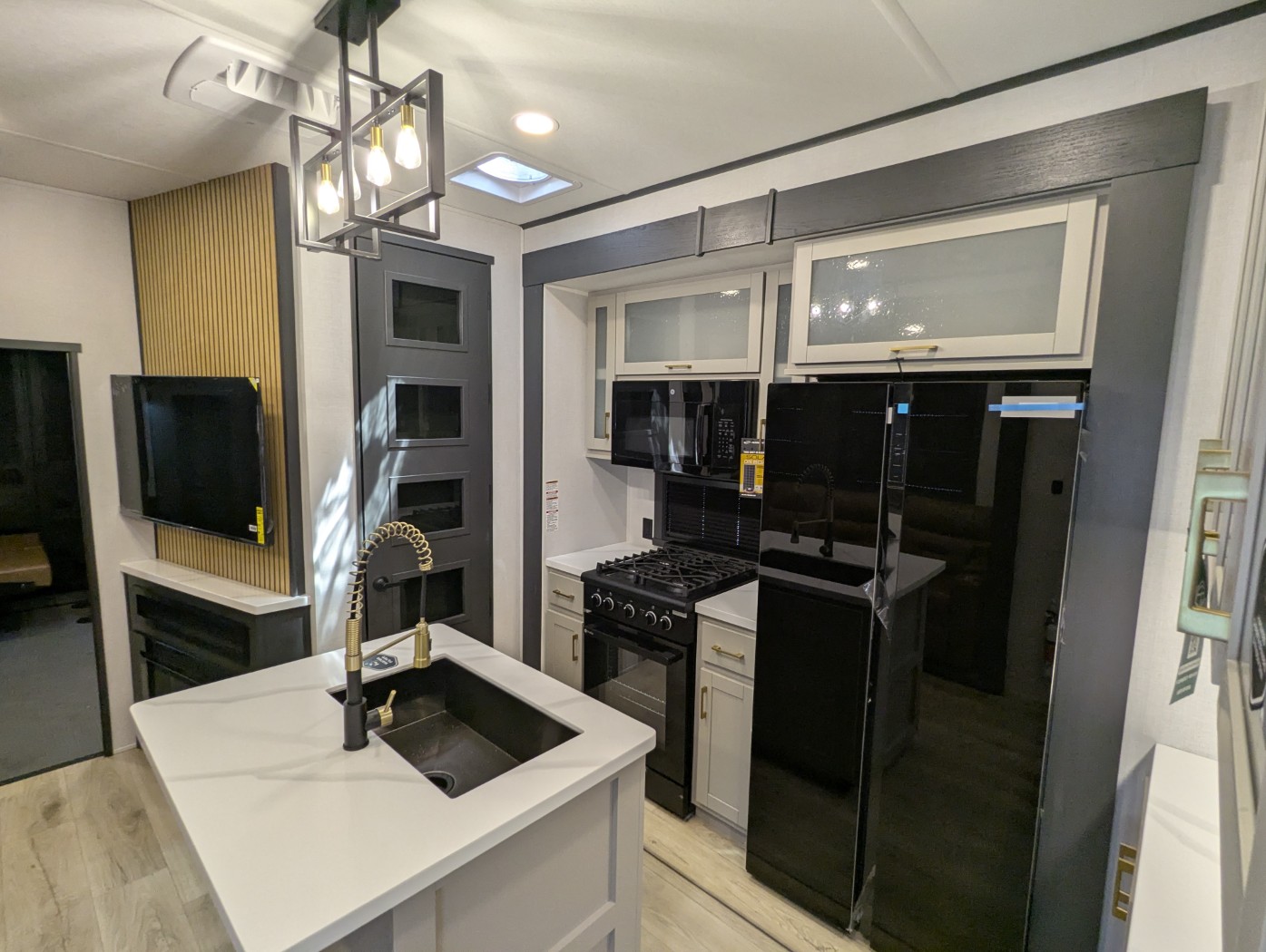 2027 Forest River Stealth 3513GX - Image 23