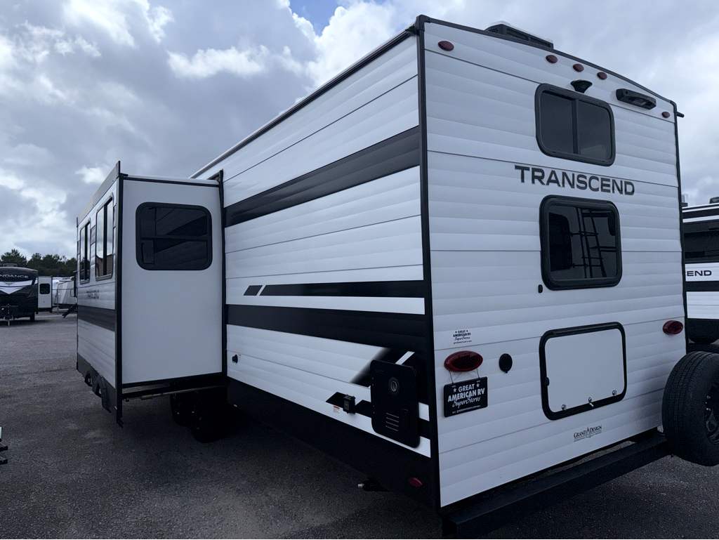 2026 GRAND DESIGN TRANSCEND 305BHT - Image 3