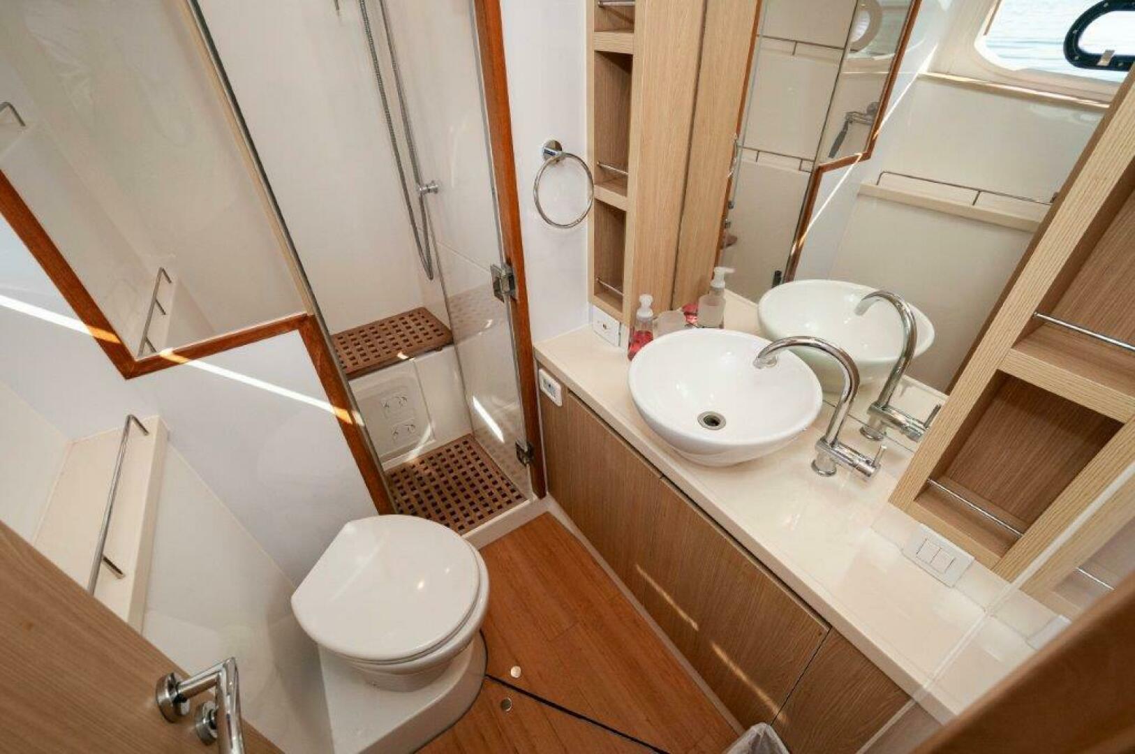 2018 Aquila 44 Yacht - Image 21