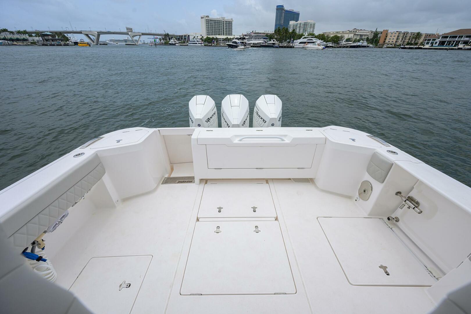 2023 Intrepid 41 Valor - Image 3