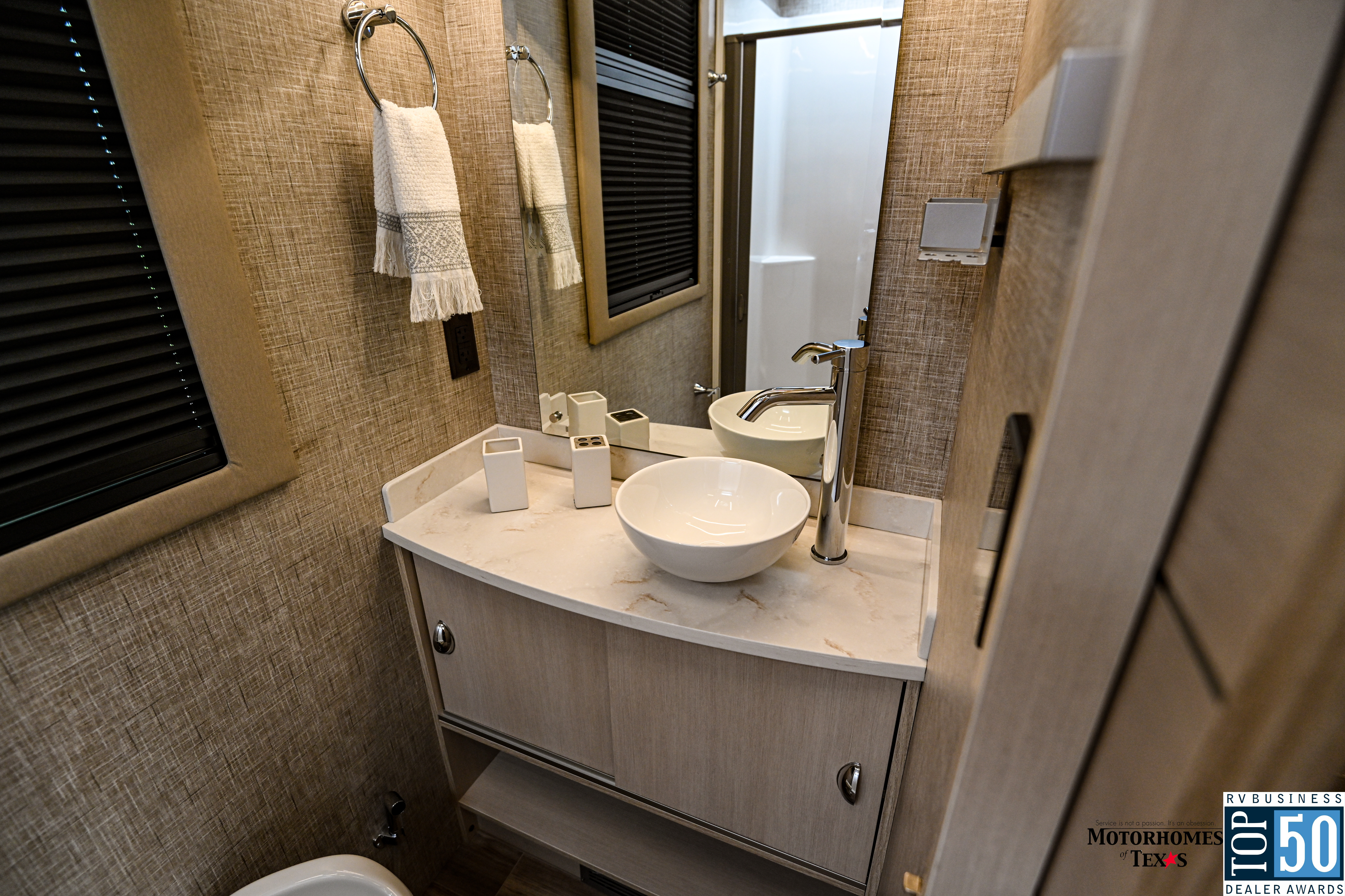 2026 Tiffin Wayfarer 25 XRW - interior 6