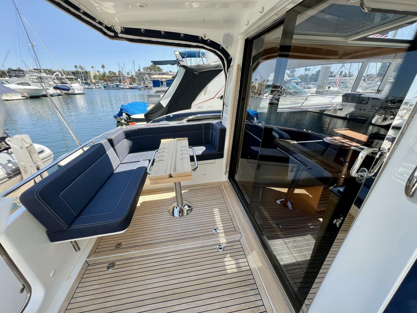 2018 Nimbus 365 Coupe - Image 36