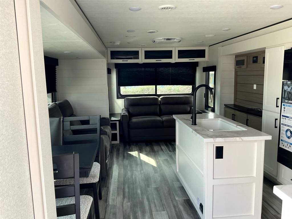 2026 JAYCO Jay Flight SLX 334 RTS  - Image 5