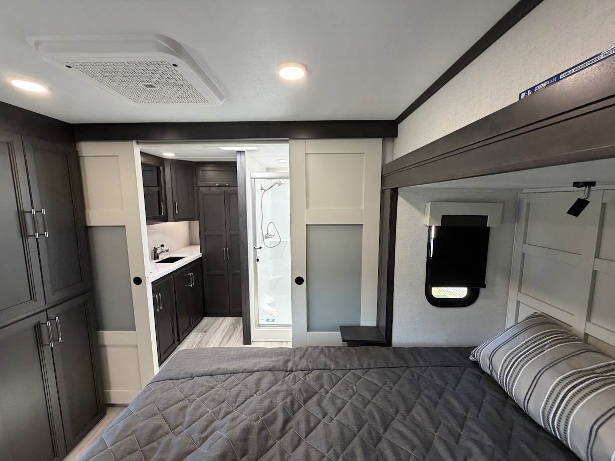 2026 Keystone ALPINE 3710FL - Image 62