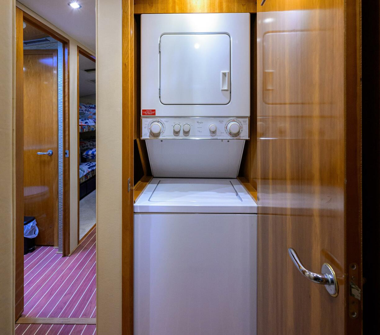 2001 Hatteras 43 Convertible Base - Image 33
