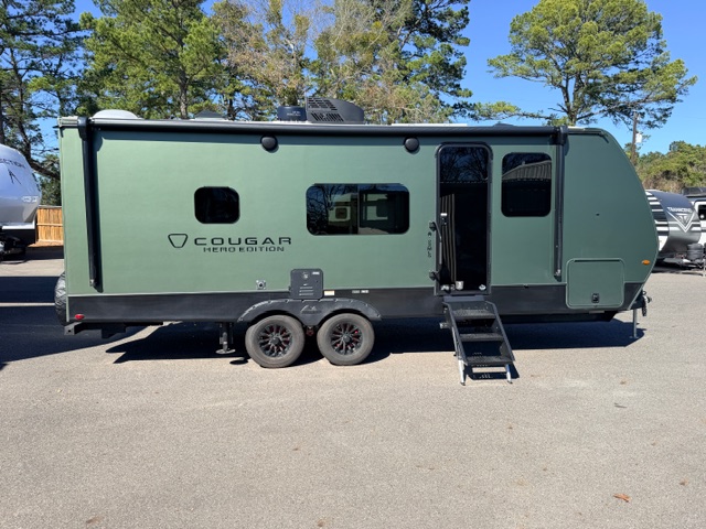 2026 Keystone Cougar Half-Ton 22MLS - Image 9