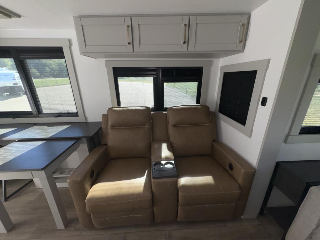 2026 BRINKLEY MODEL Z 3100 - Image 24