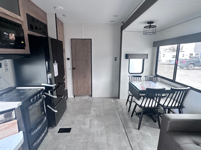 2025 CHEROKEE TIMBERWOLF 39HBA - Image 7