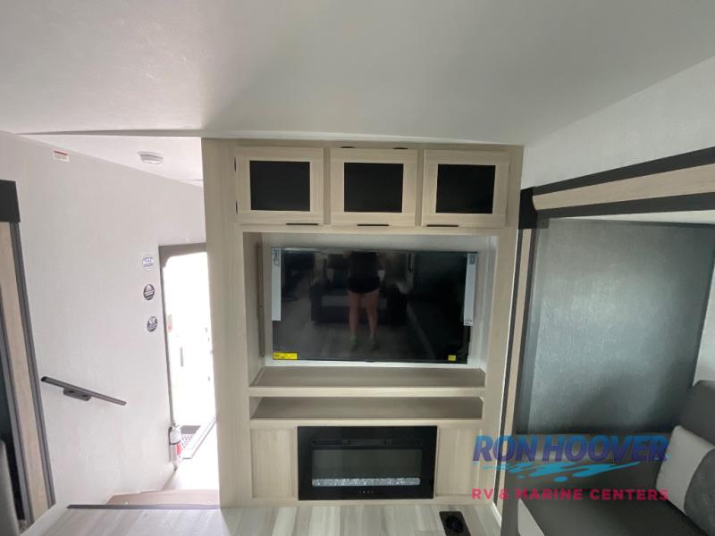 2026 FOREST RIVER 37GALLEY - Image 23