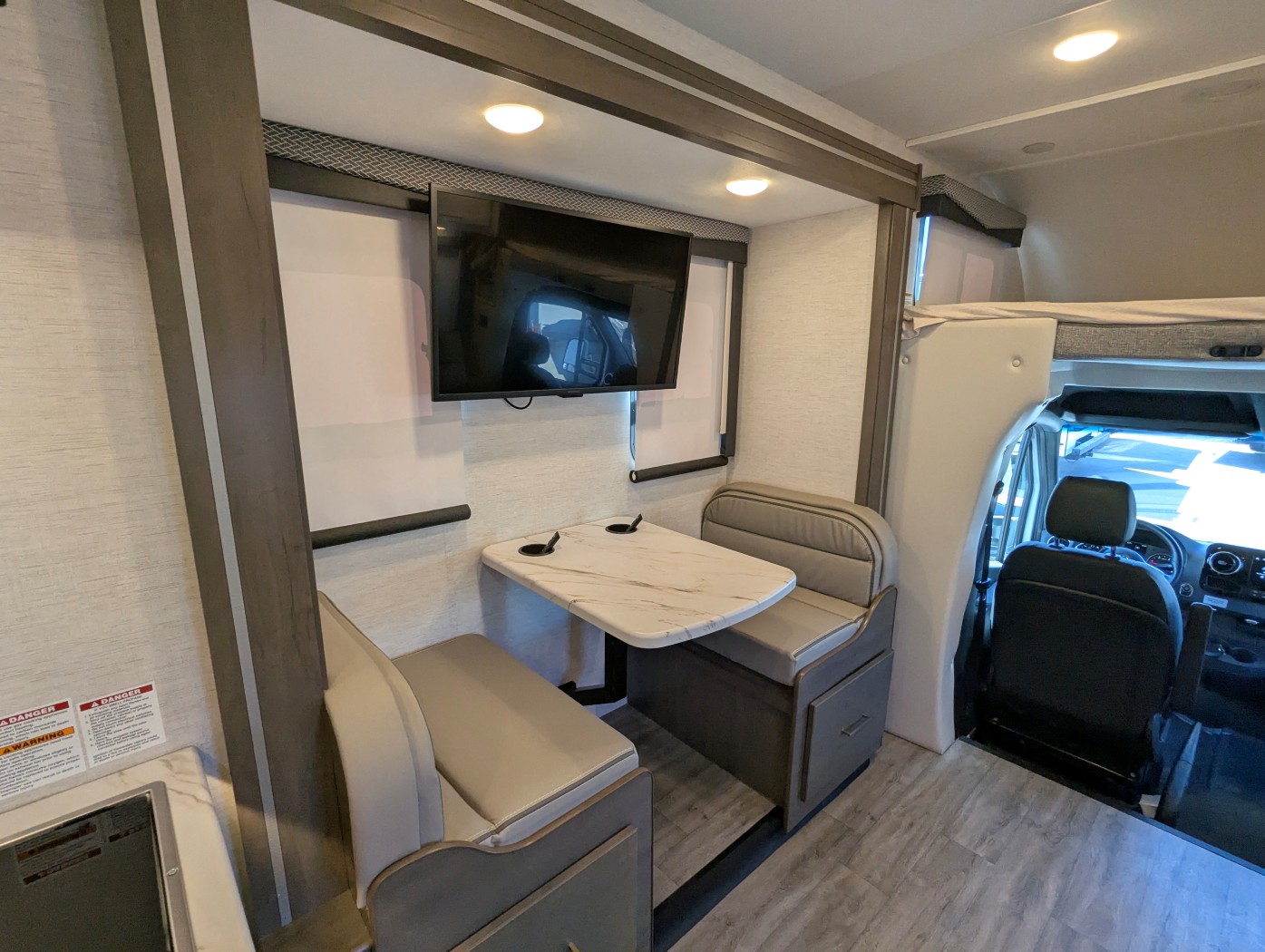 2024 Thor Motor Coach Four Winds Sprinter 24LW - Image 18