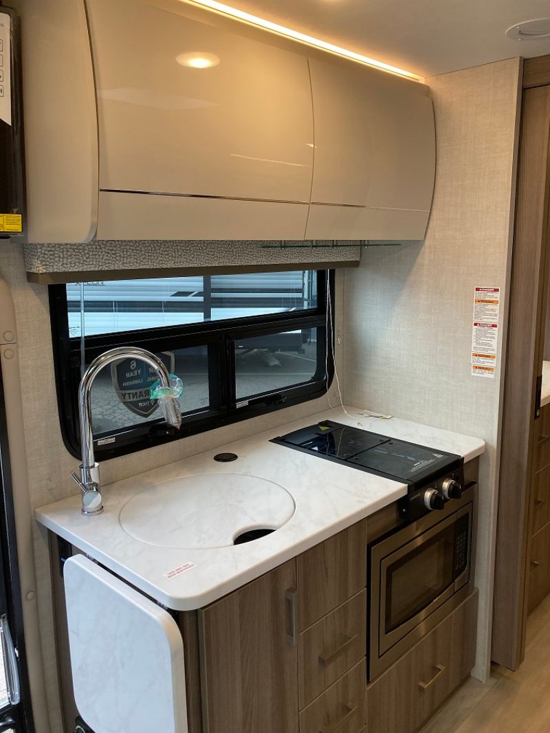 2026 Thor Motor Coach Gemini AWD 24JG - Image 13