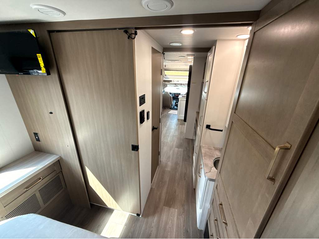 2027 JAYCO GREYHAWK 30Z - Image 32