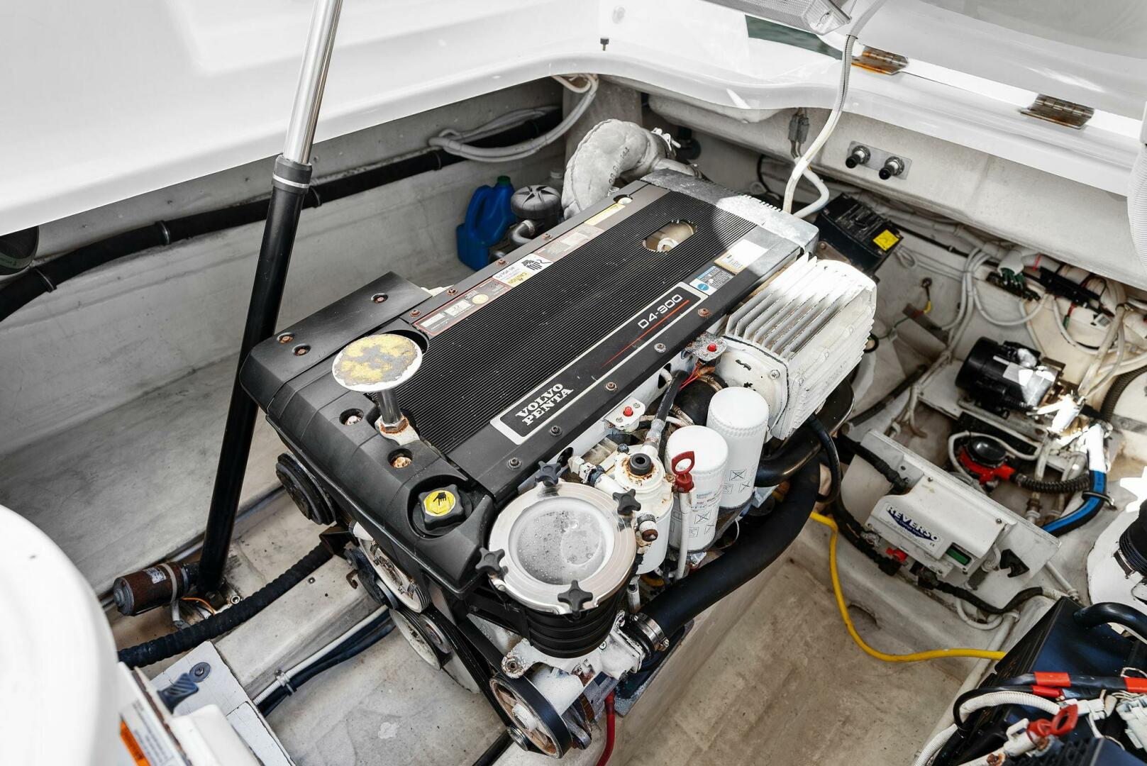 2008 Tiara Yachts 3500 Sovran - Image 33