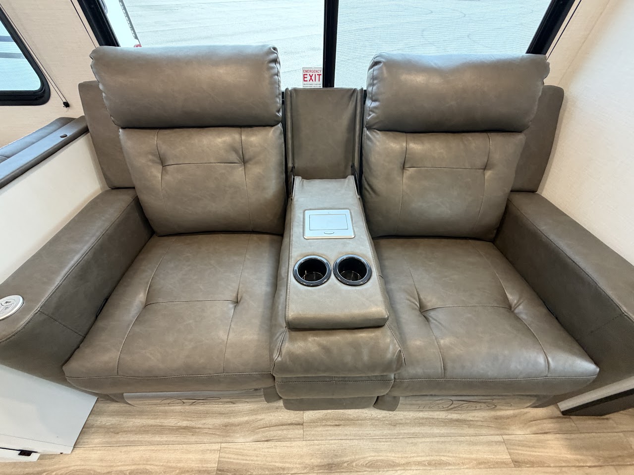 2027 VENTURE RV SIENNA 293VIK - Image 20
