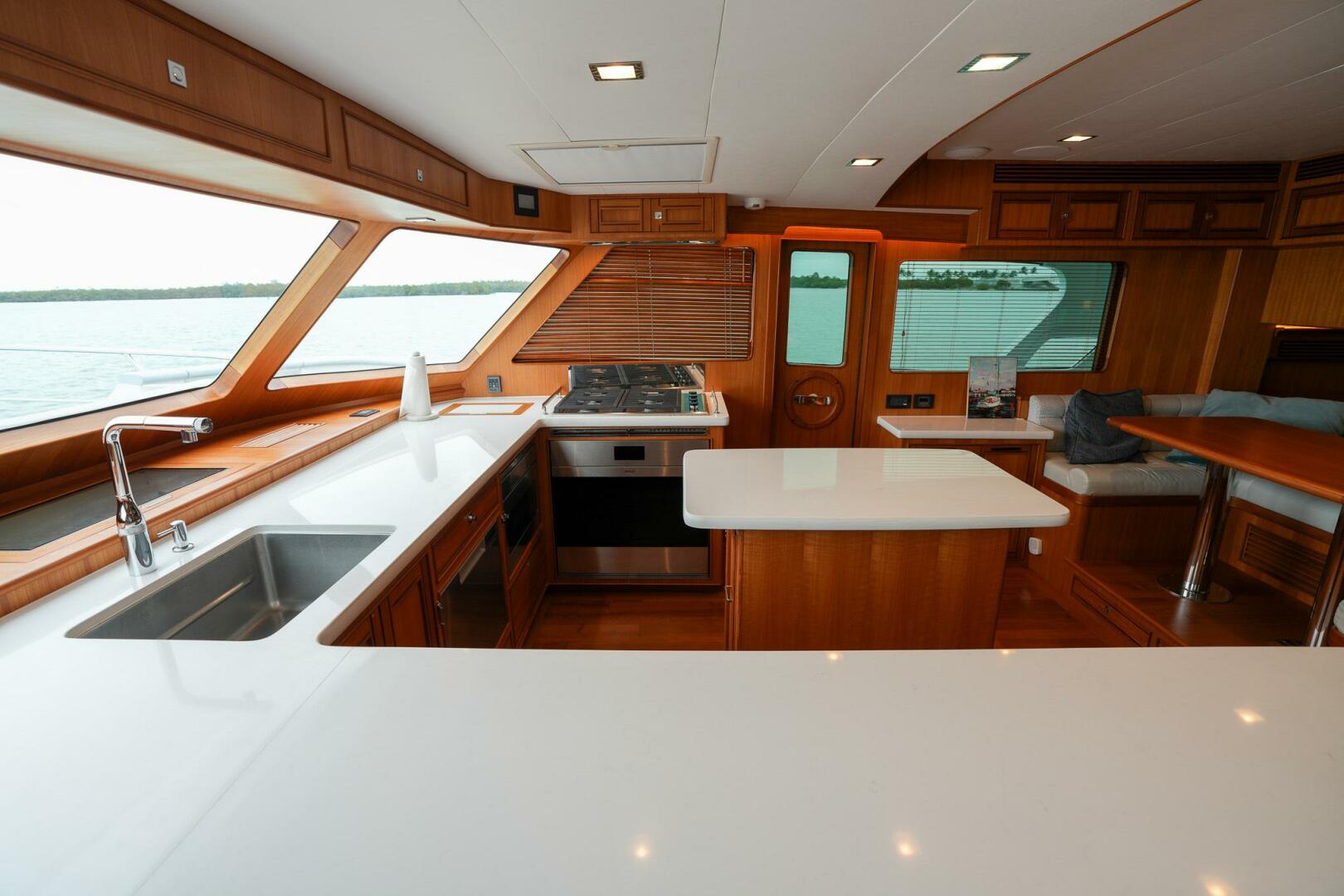 2022 Marlow Explorer 62E-CB - Image 26