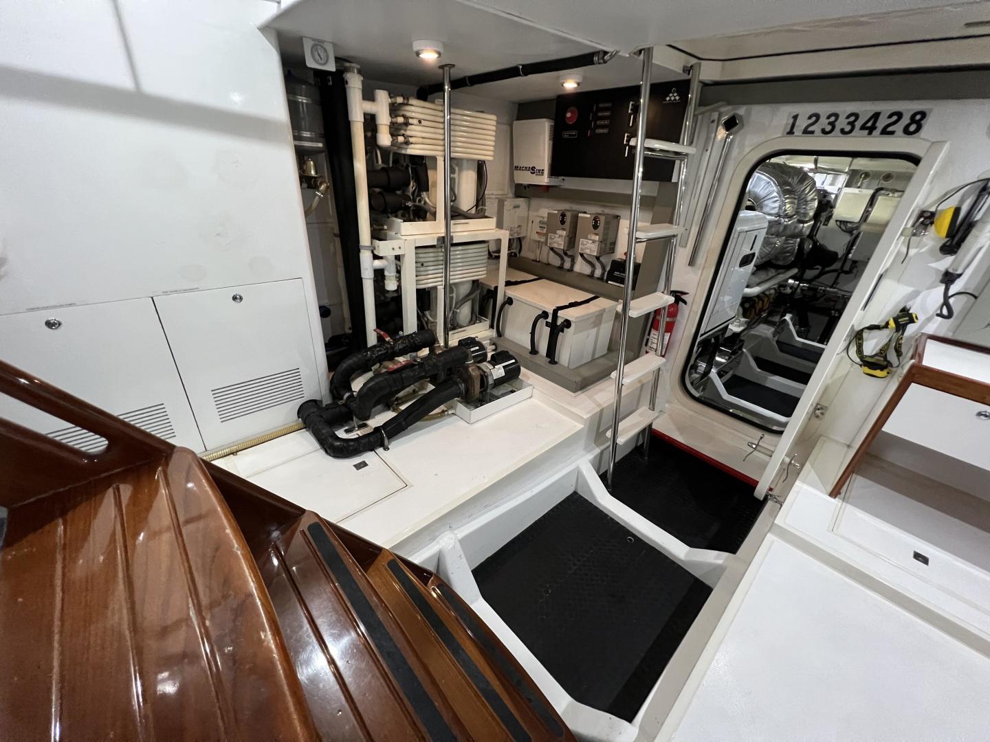 2012 Hampton - Image 45