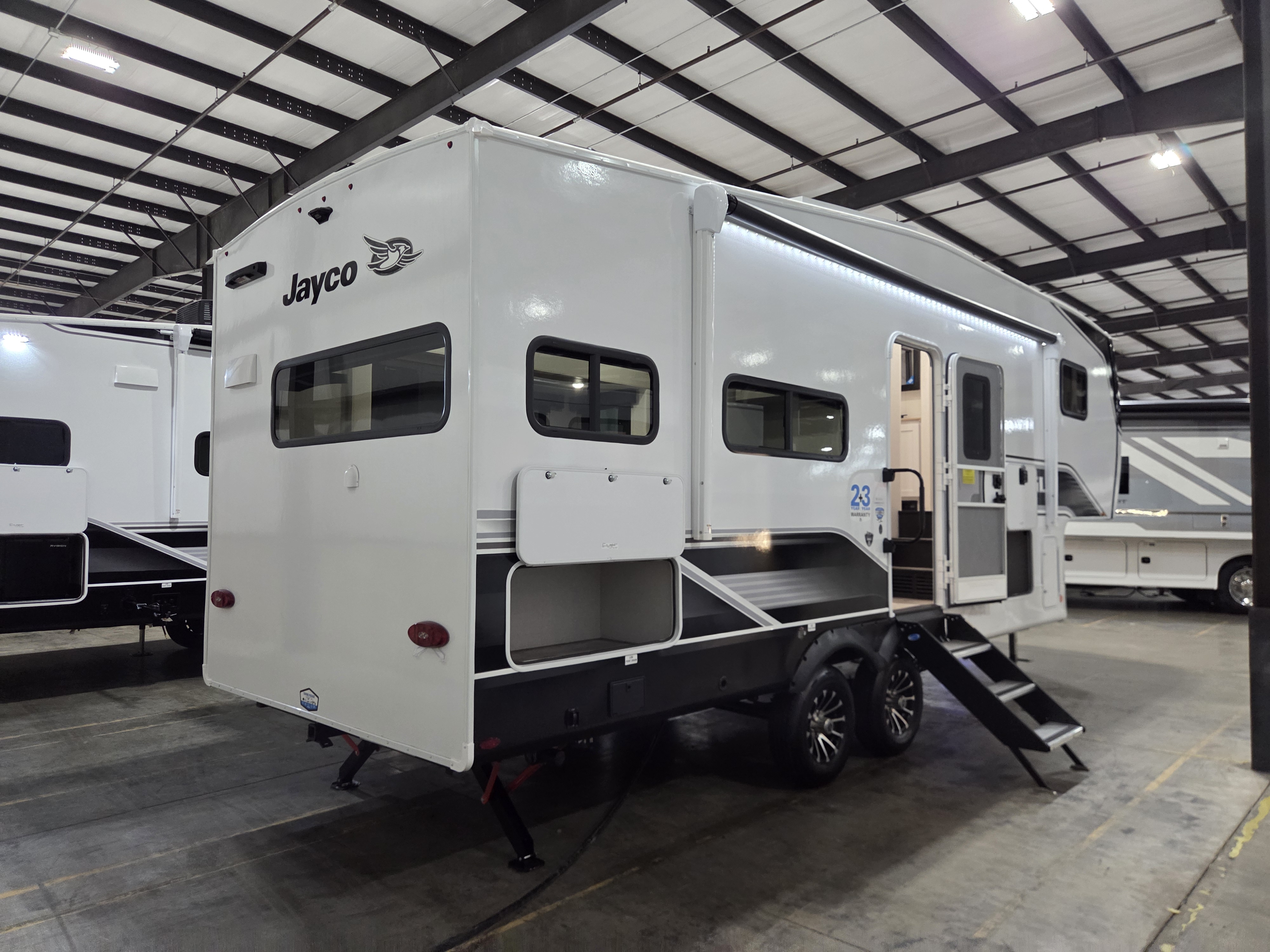 2026 Jayco Eagle SLE 24MLE - Image 2