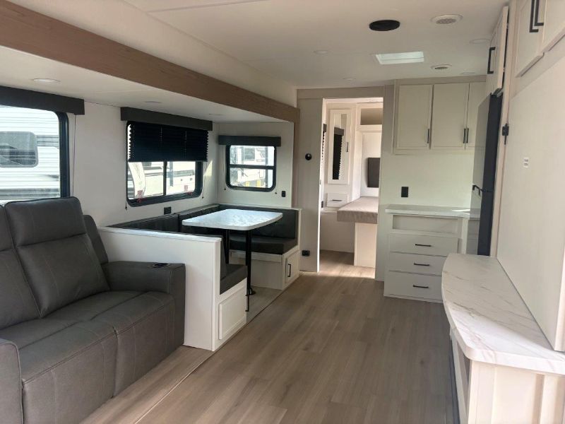 2026 Grand Design Momentum MAV 28MAV - Image 7