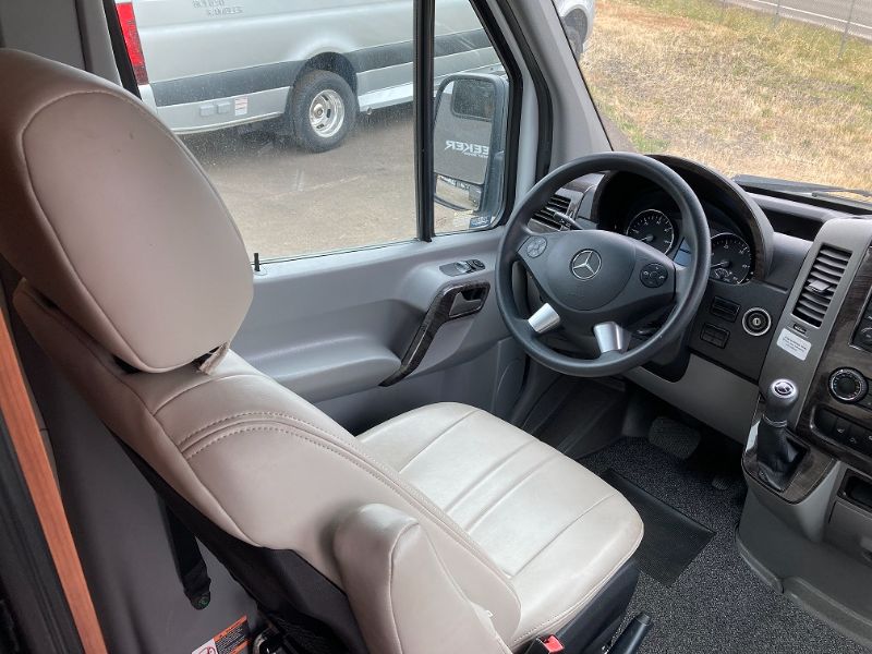 2018 Roadtrek CS Adventurous - Image 11