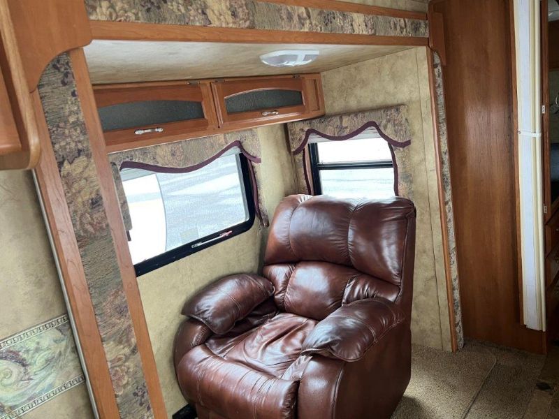 2010 Keystone Cougar XLite 24RKS - Image 4