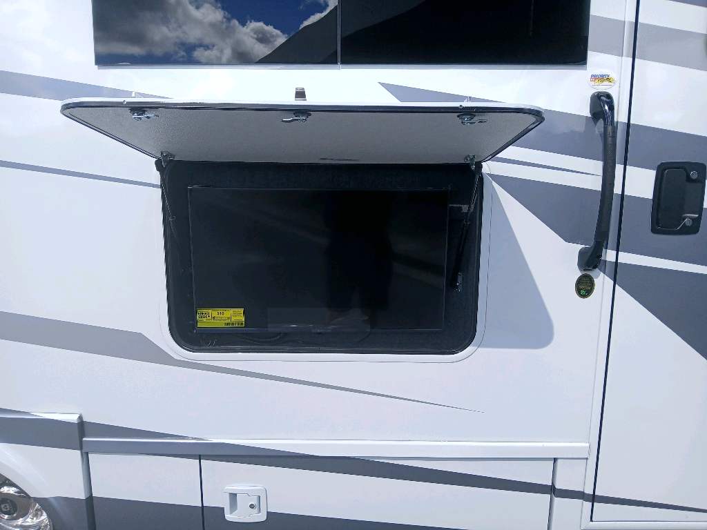 2026 TIFFIN WAYFARER 25 XPW - Image 5