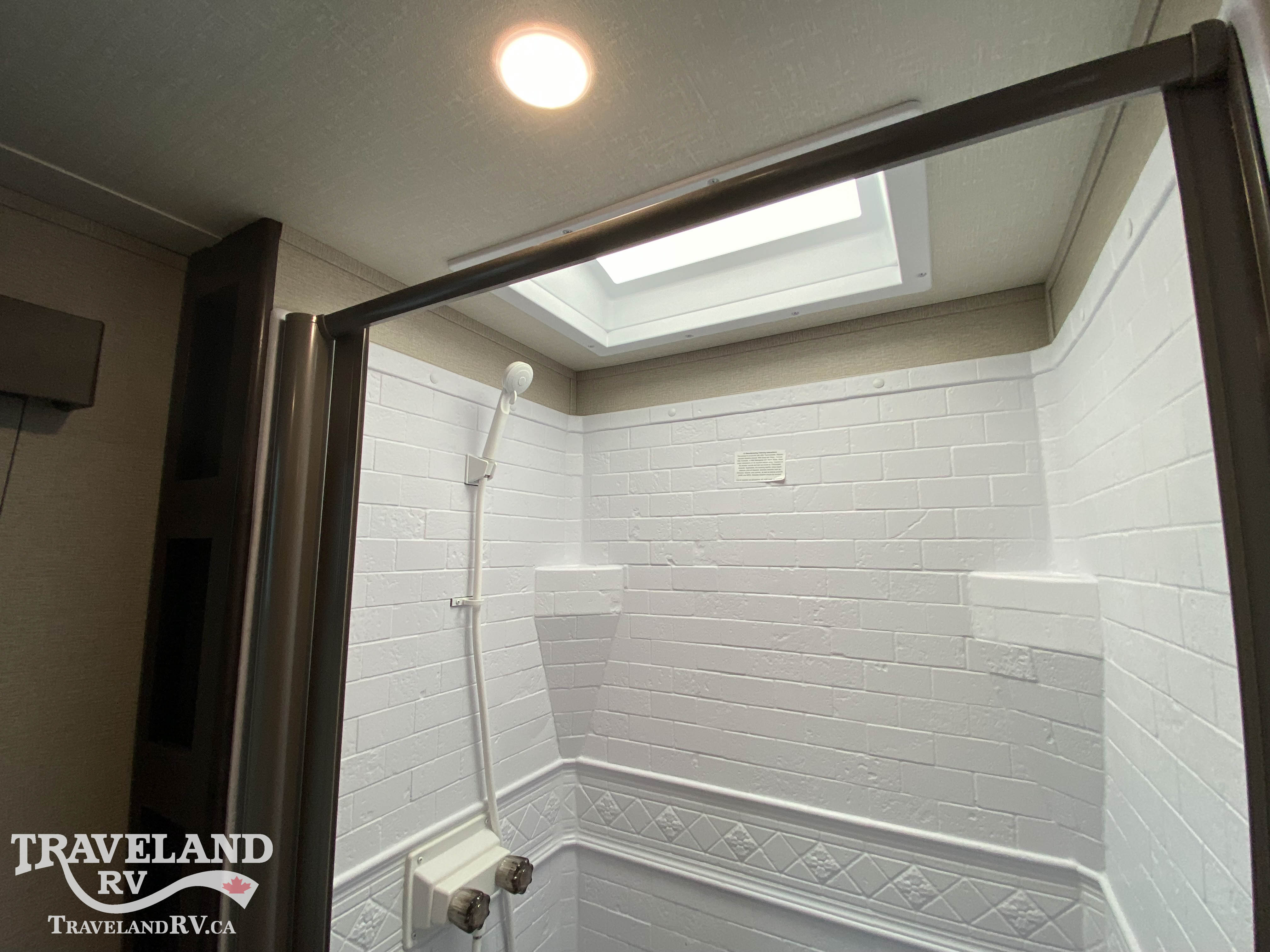 2023 Grand Design Transcend XPLOR 221RB - Image 16