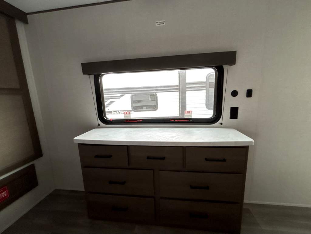 2026 GRAND DESIGN TRANSCEND 315RKT - Image 22