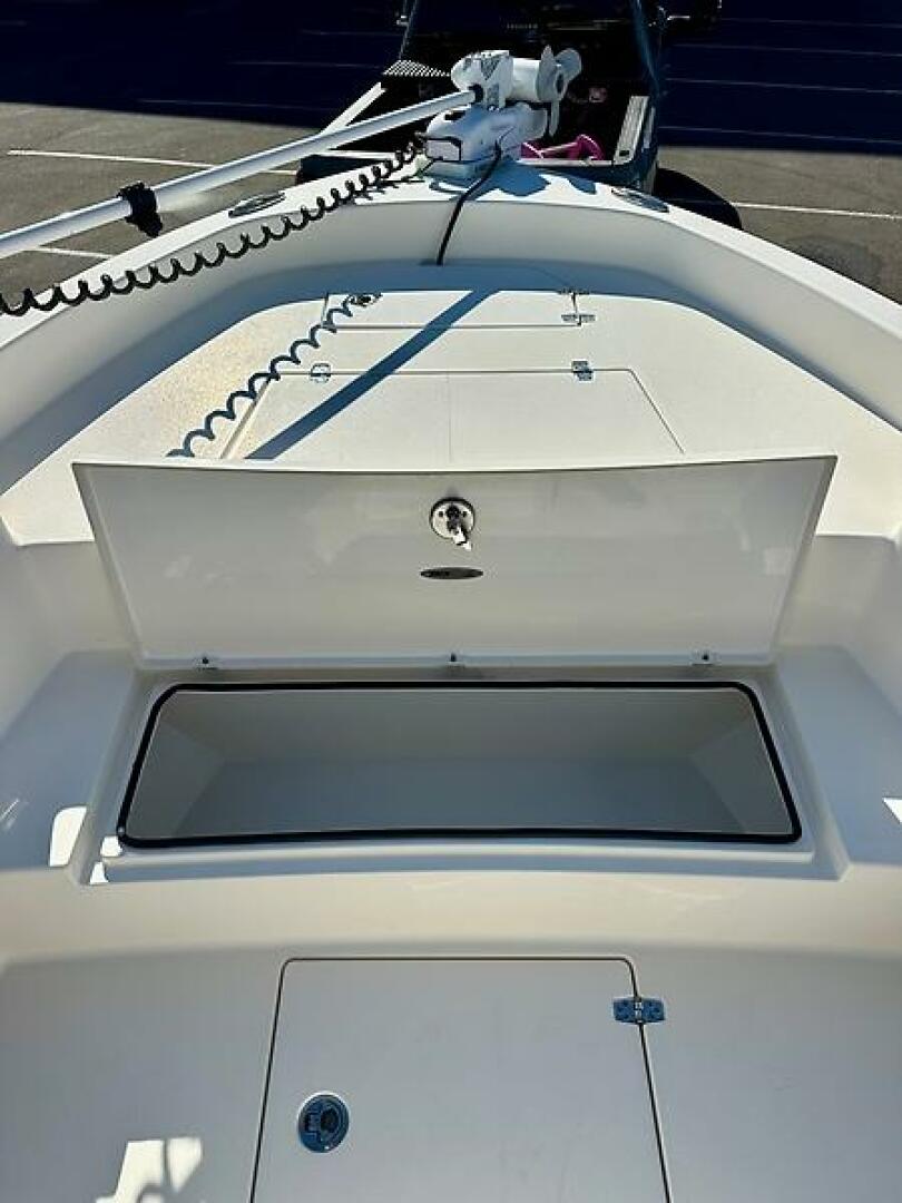 2023 Pathfinder 2700 - Image 15