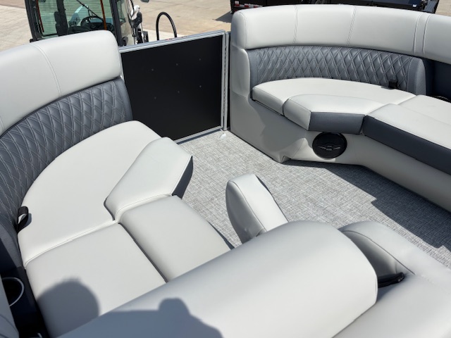 2026 HARRIS CRUISER 210 CWDH - Image 29