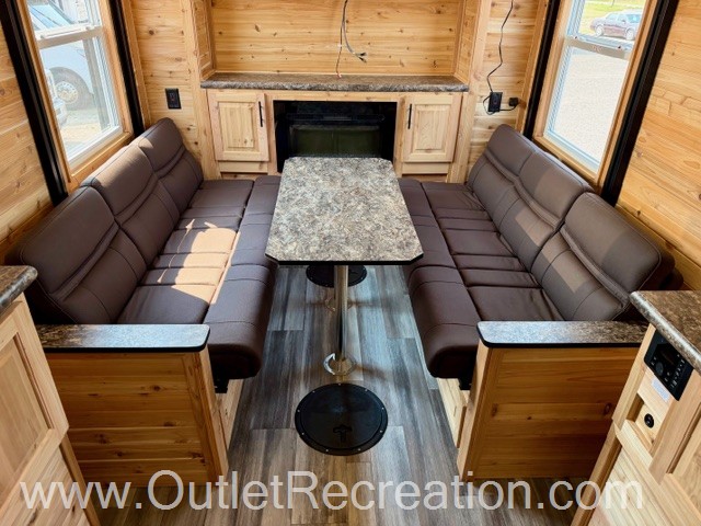 2027 ICE CASTLE RV EXTREME III 8X26 - Image 12