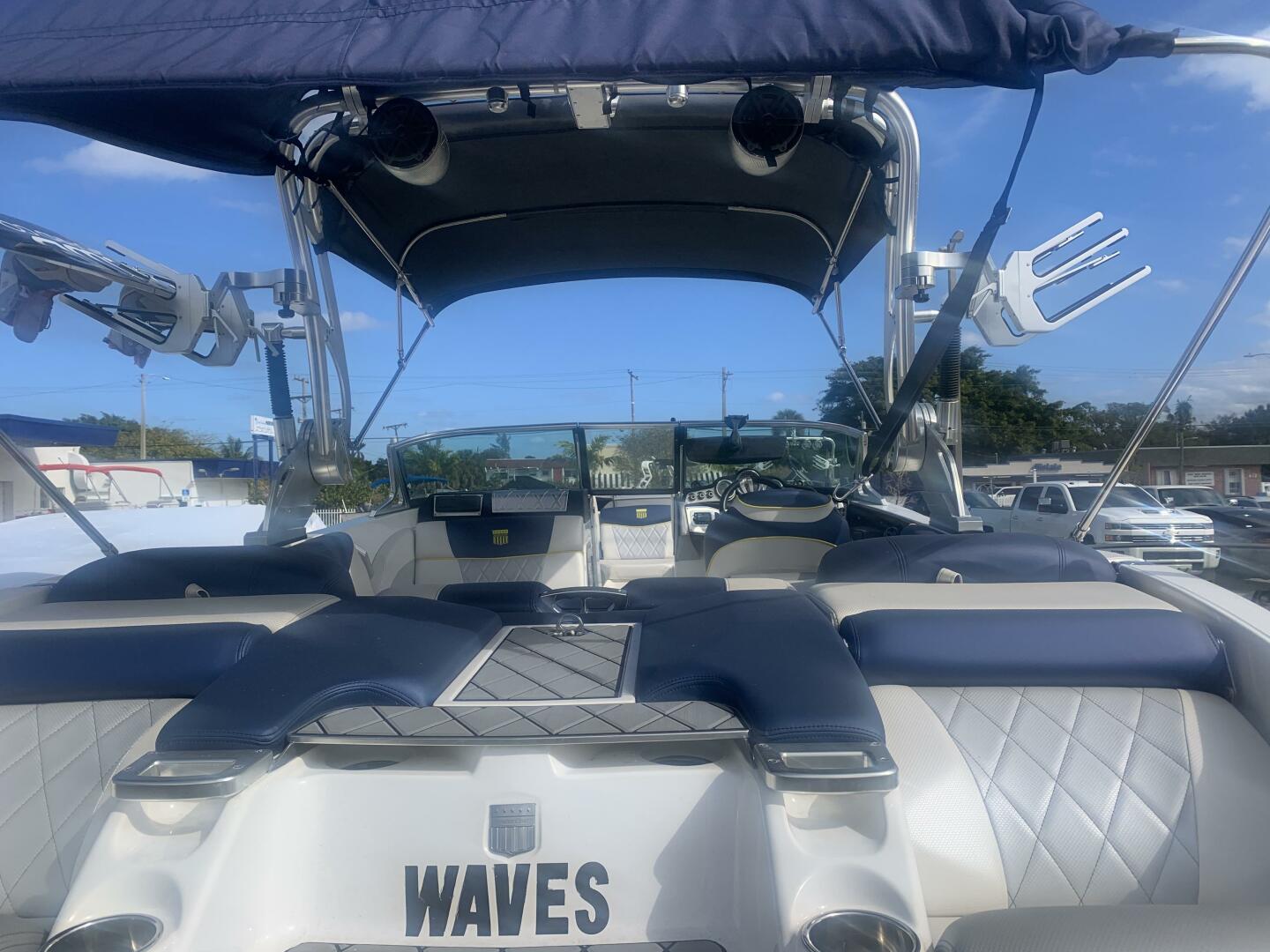2015 MasterCraft X23 - Image 7