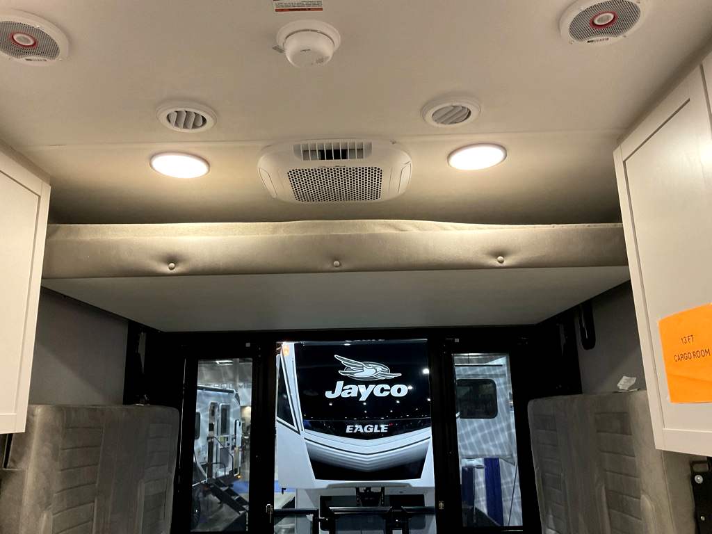 2026 JAYCO SEISMIC 214 - Image 21