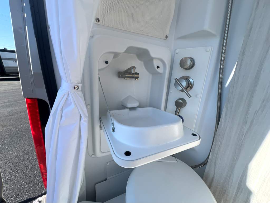 2026 JAYCO COMET 18C - Image 14