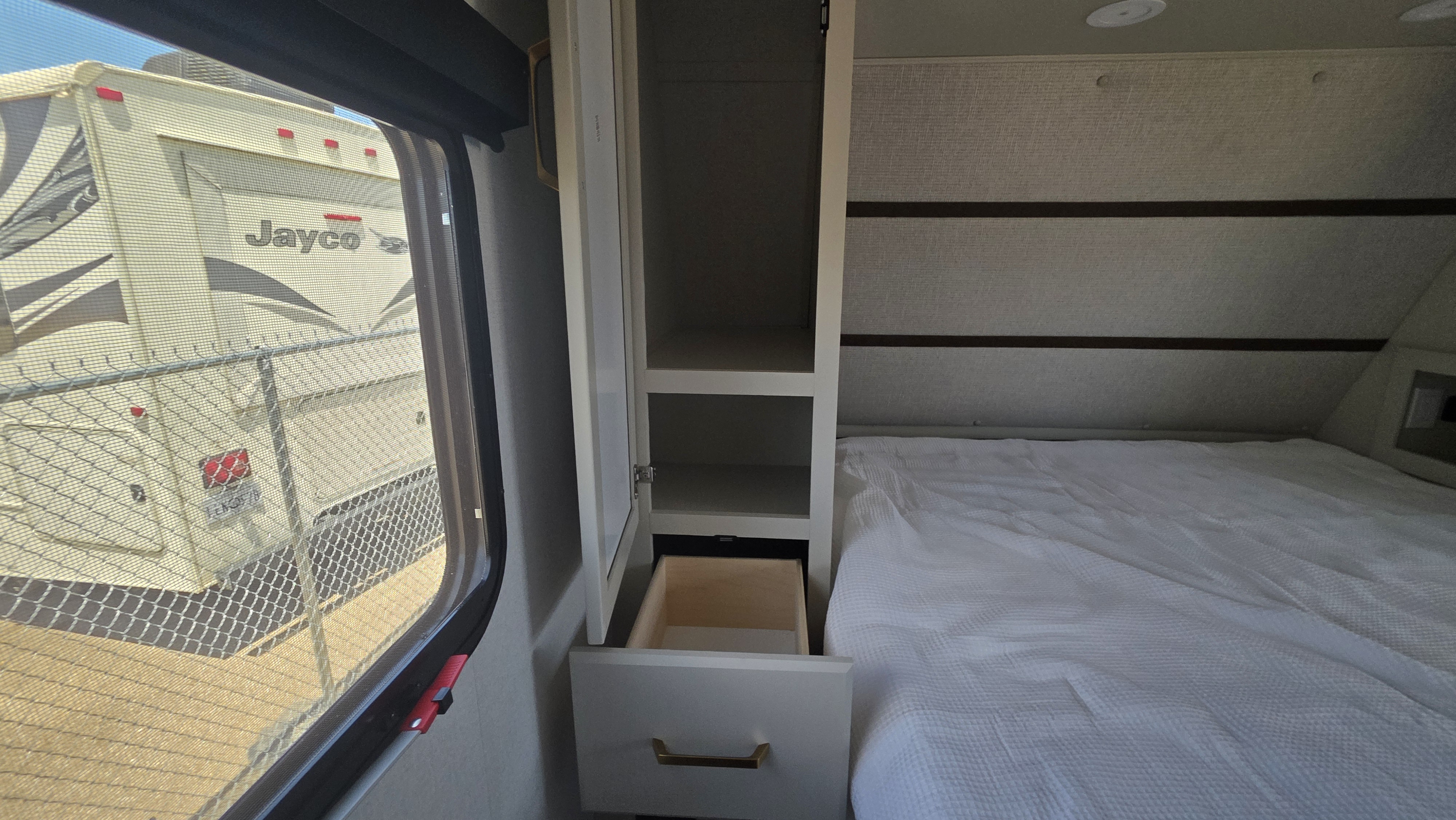 2027 GRAND DESIGN IMAGINE 2670MK - Image 22