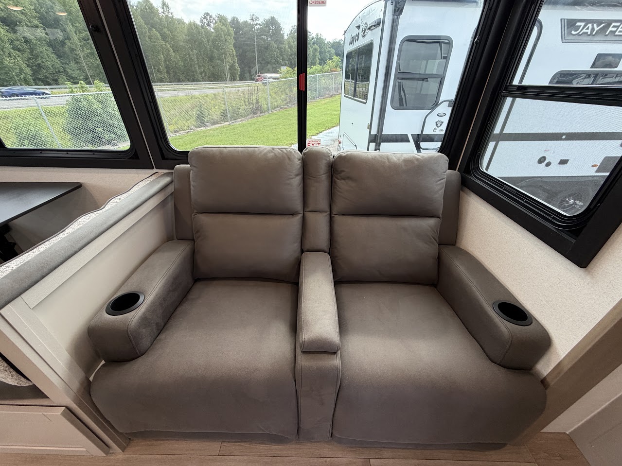 2027 JAYCO JAY FEATHER 27MK - Image 17